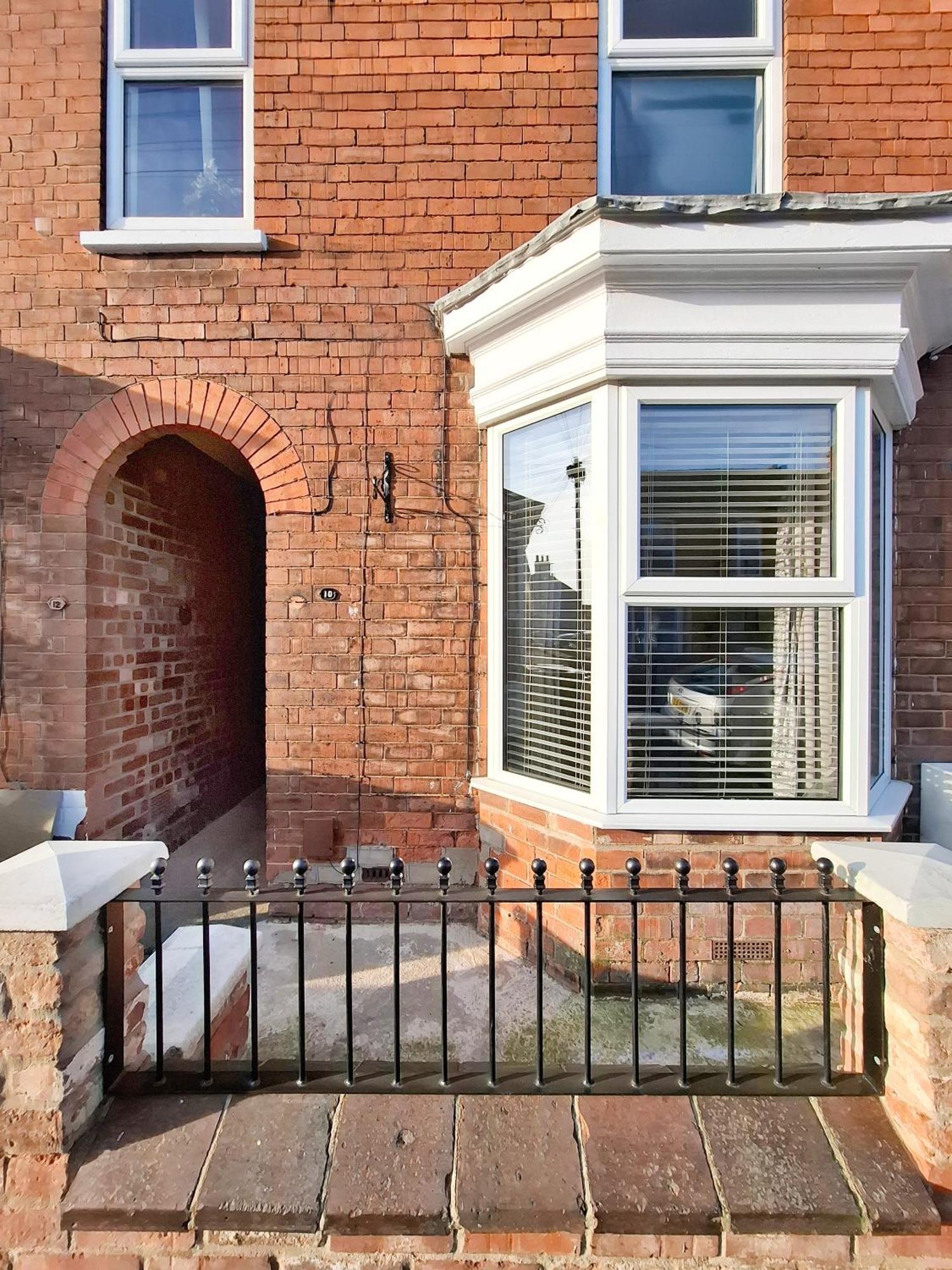 Modern Bright 3 Bedroom House Burton  外观 照片